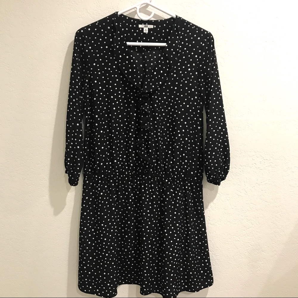 Uniqlo 3/4 Sleeve Ruffle Detail Elastic Waist Dress